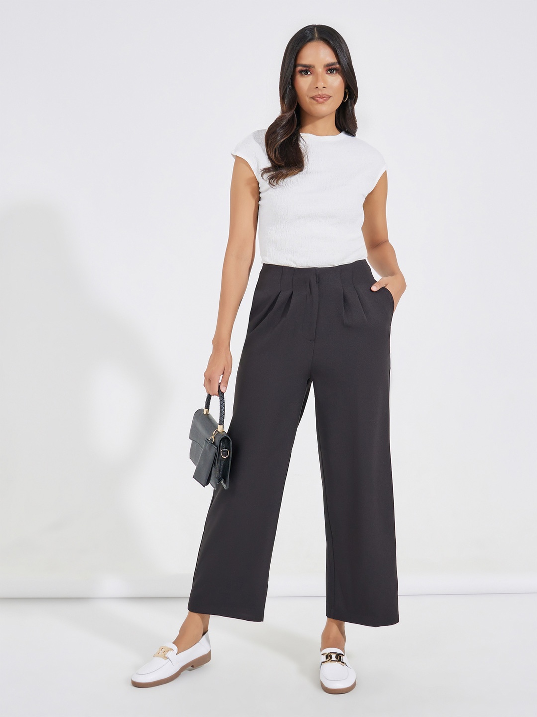 

Styli Women High Rise Folded Pleats Cropped Leg Pants, Black