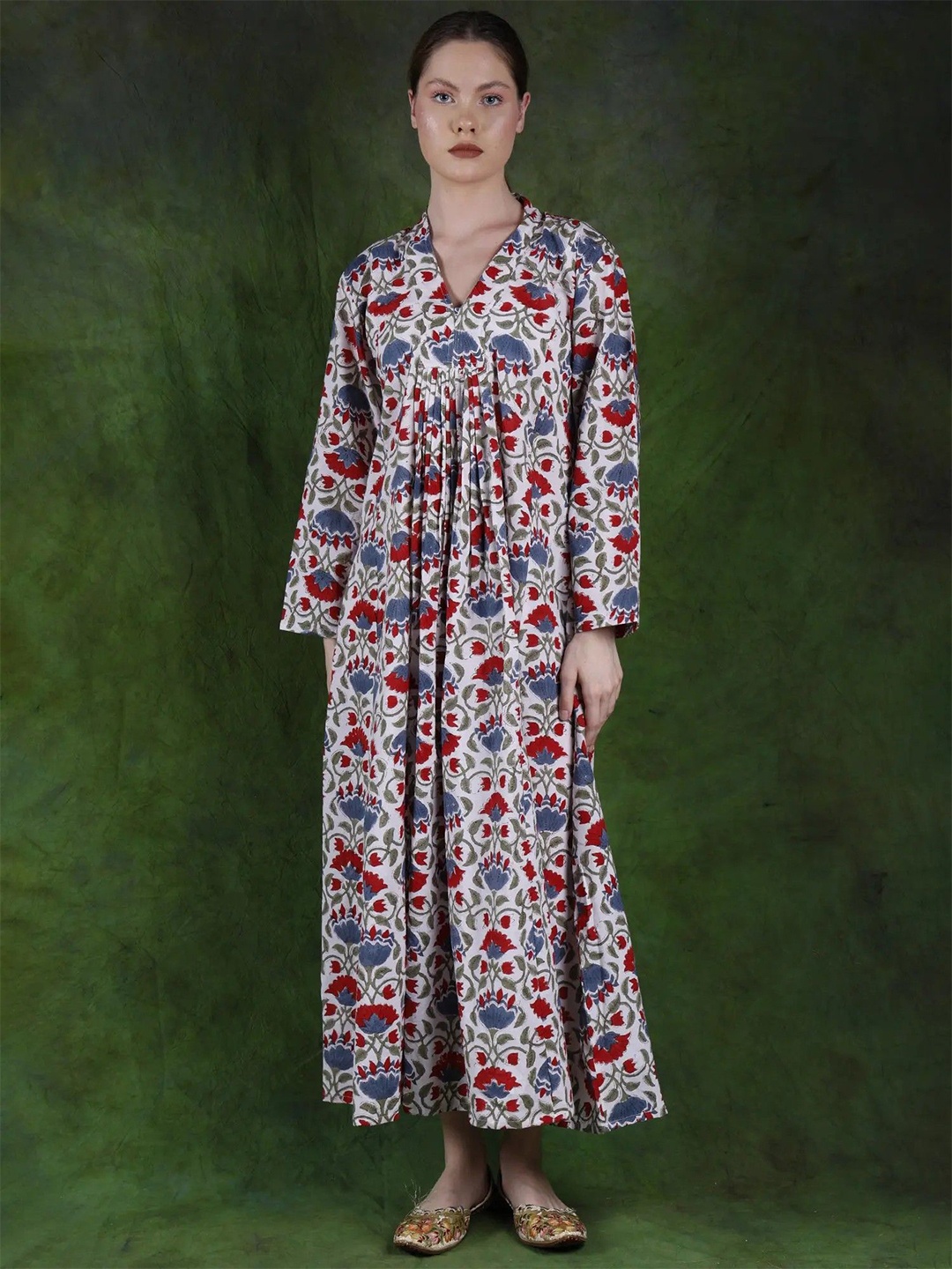 

Exotic India Floral Print Maxi Dress, White