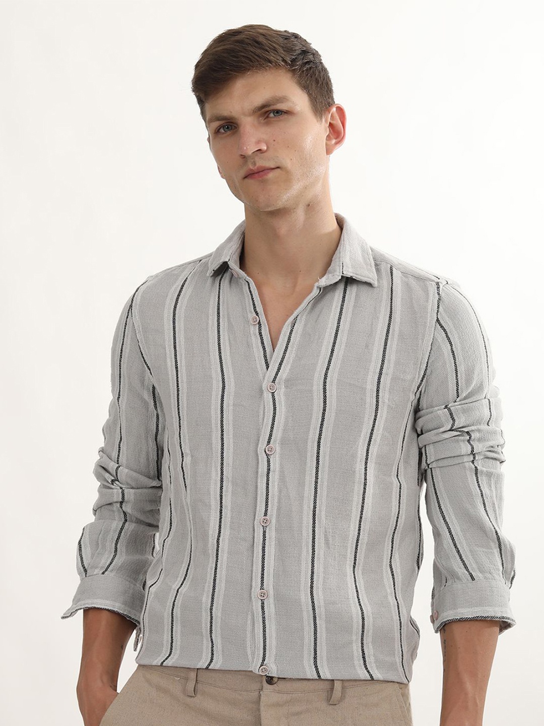 

POE Men Smart Vertical Striped Spread Collar Slim Fit Formal Shirt, Grey