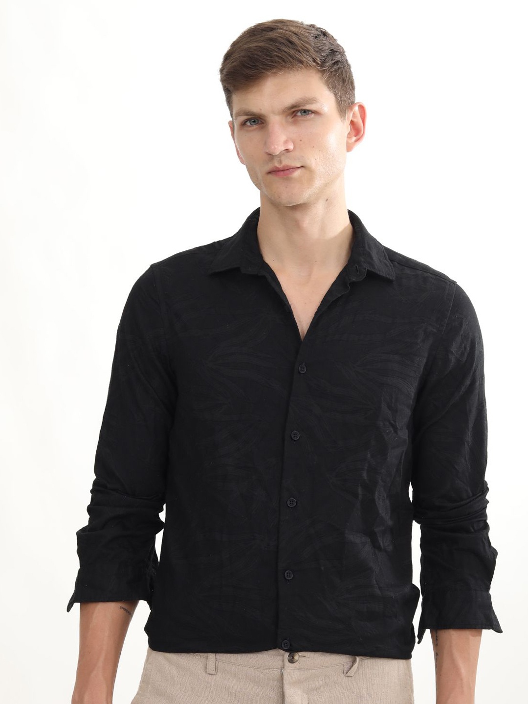 

POE Men Smart Slim Fit Opaque Casual Shirt, Black