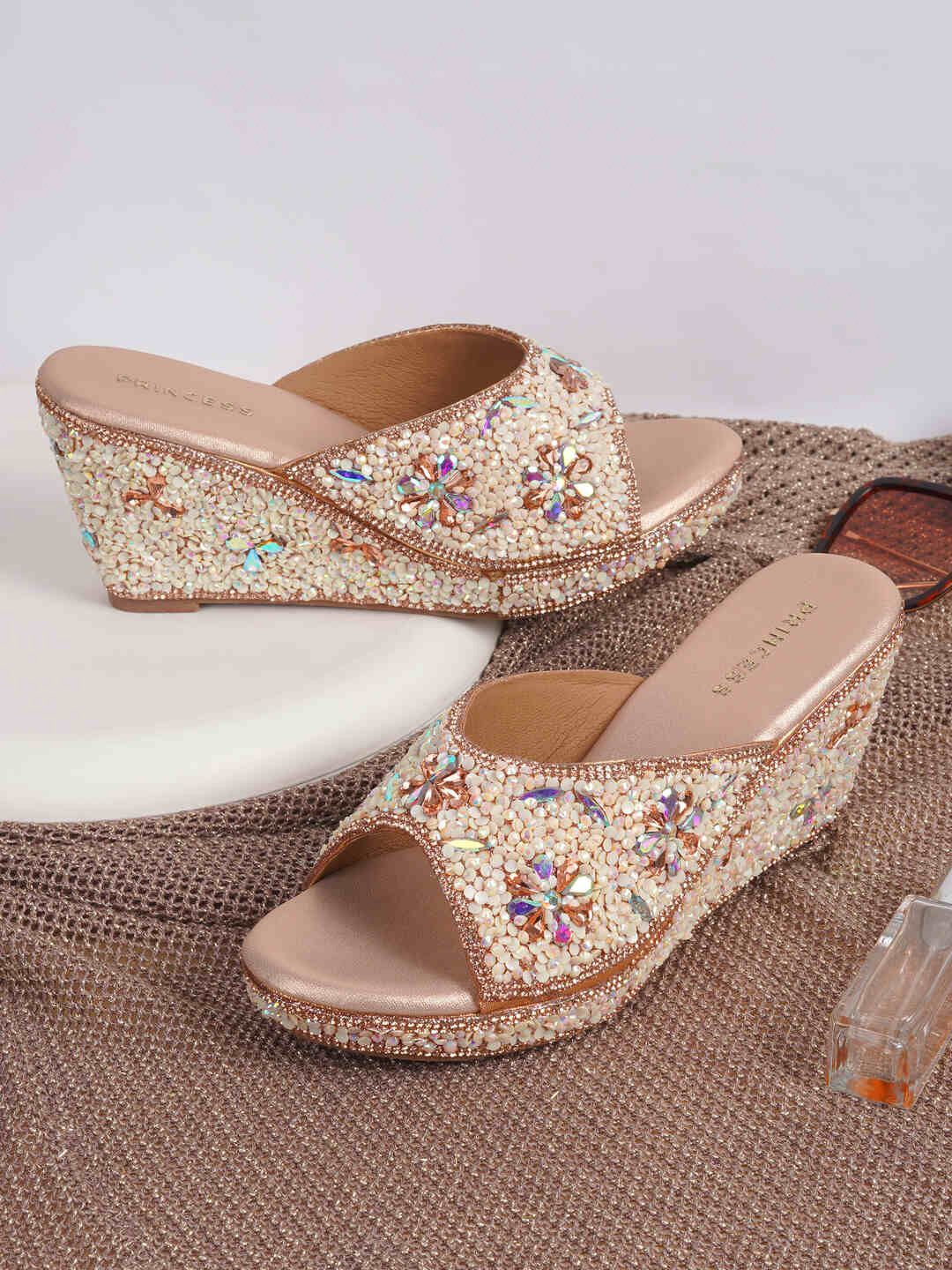 

Metro Women Printed Open Toe Flats, Rose gold