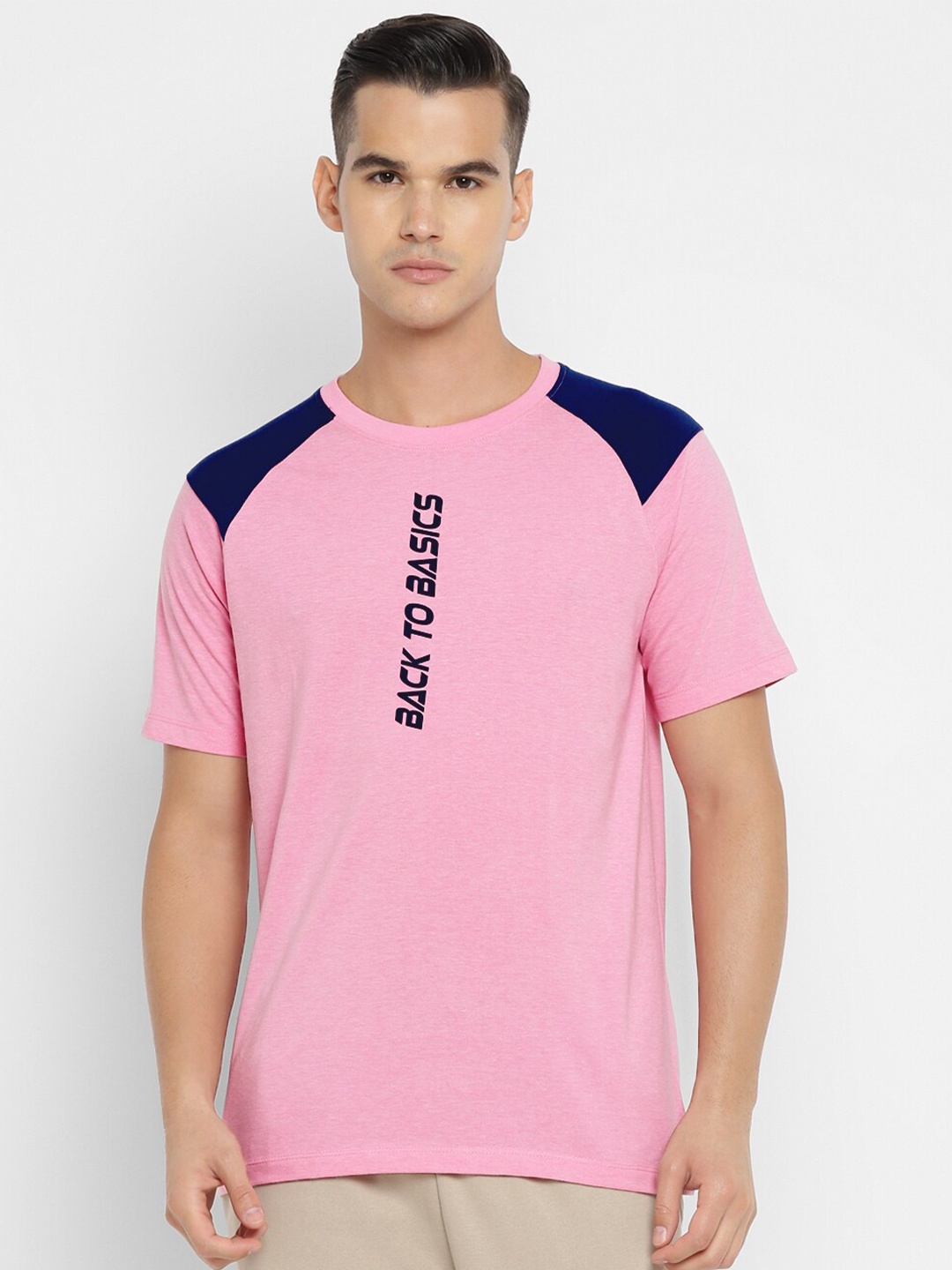 

HRX by Hrithik Roshan Men Henley Neck Drop-Shoulder Sleeves Pockets T-shirt, Pink