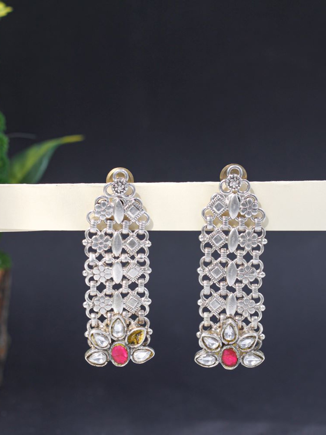 

SANGEETA BOOCHRA Classic Jhumkas Earrings, Red