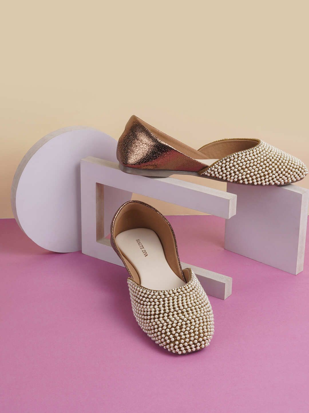 

Mochi Women Ballerinas with Laser Cuts Flats, Taupe