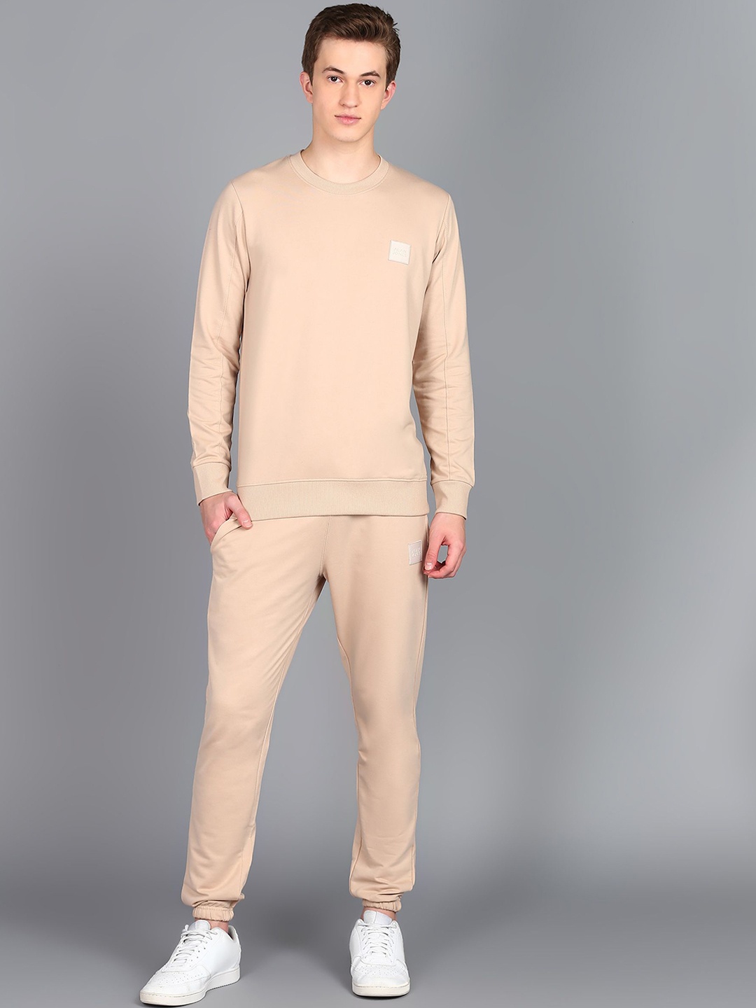 

Alan Jones Men Tracksuits, Beige