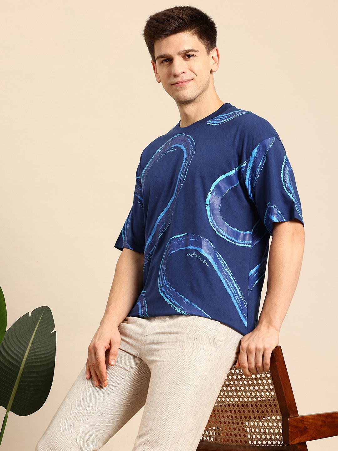 

Mast & Harbour Printed Drop-Shoulder Sleeves T-shirt, Blue