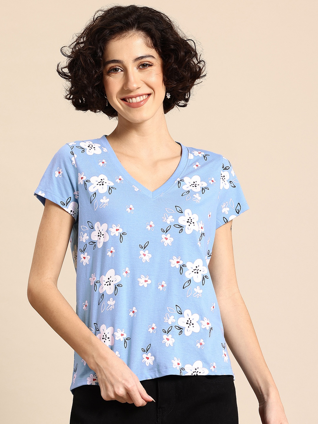 

Mast & Harbour Floral Print V-Neck T-shirt, Blue