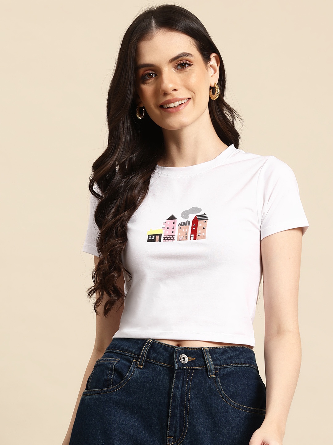 

Mast & Harbour Typography Applique Crop T-shirt, White