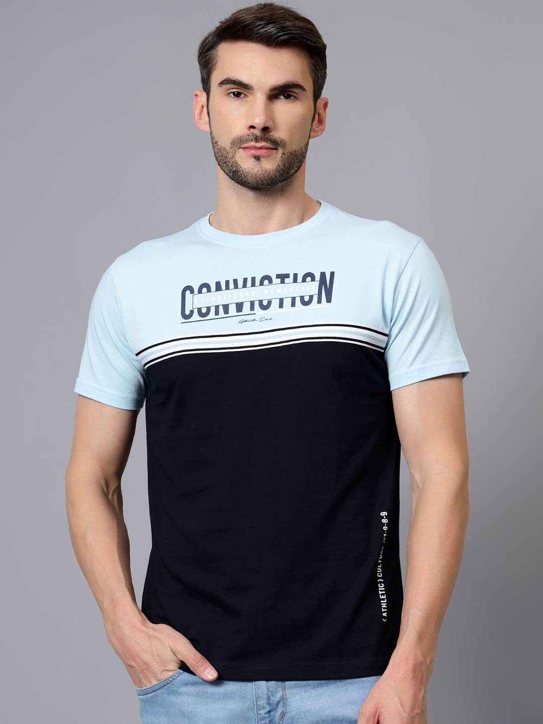 

Cantabil Men Colourblocked Applique T-shirt, Navy blue