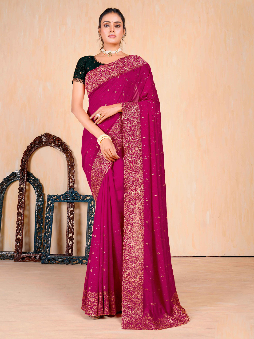 

Mitera Embellished Beads and Stones Saree, Pink