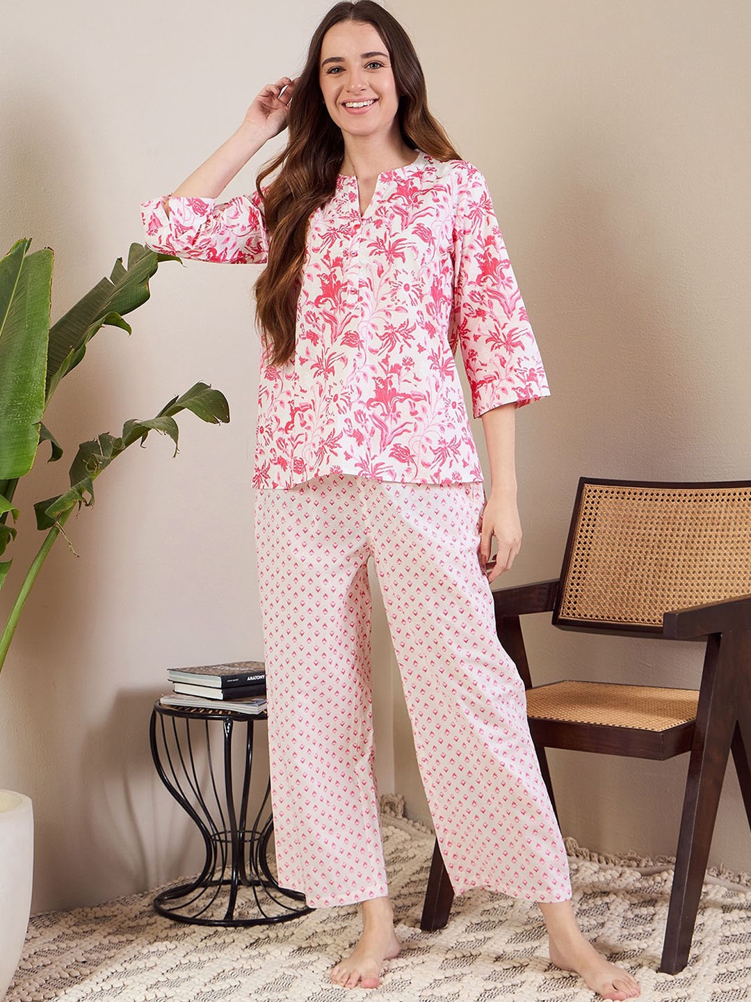 

July Floral Printed Night suit, White