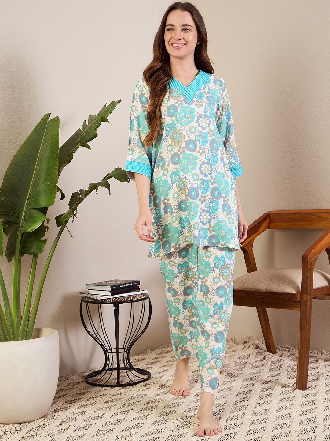 

July Floral Printed Night suit, White