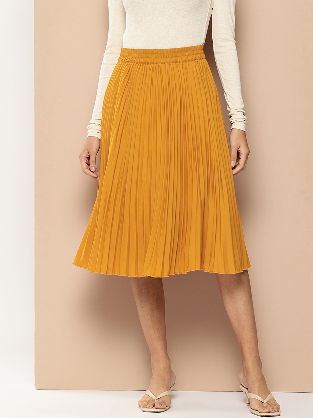 

Chemistry Accordion Pleats Flared Skirt, Mustard