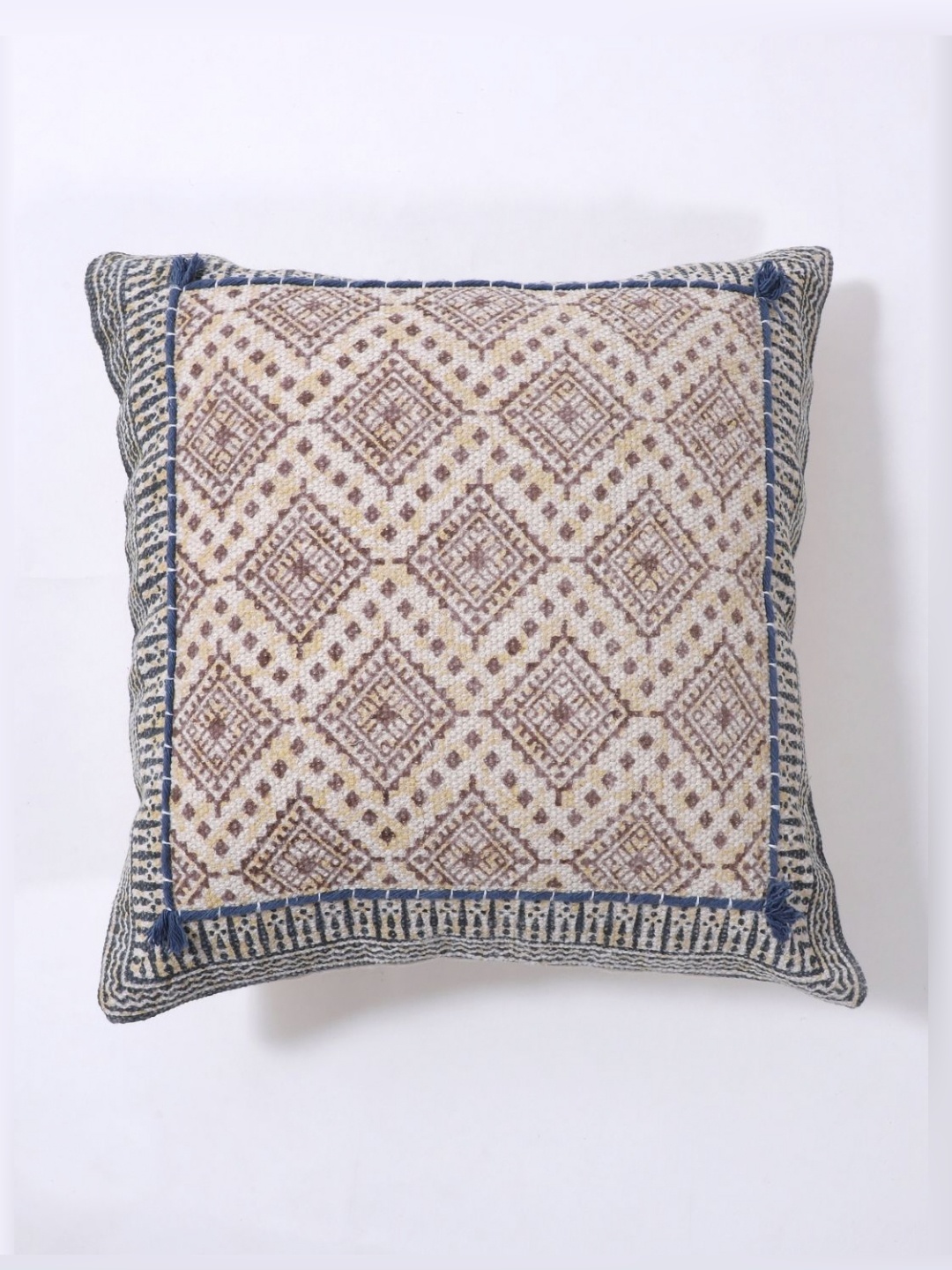 

Art Avenue Brown & Beige Geometric Cotton Square Cushion Cover