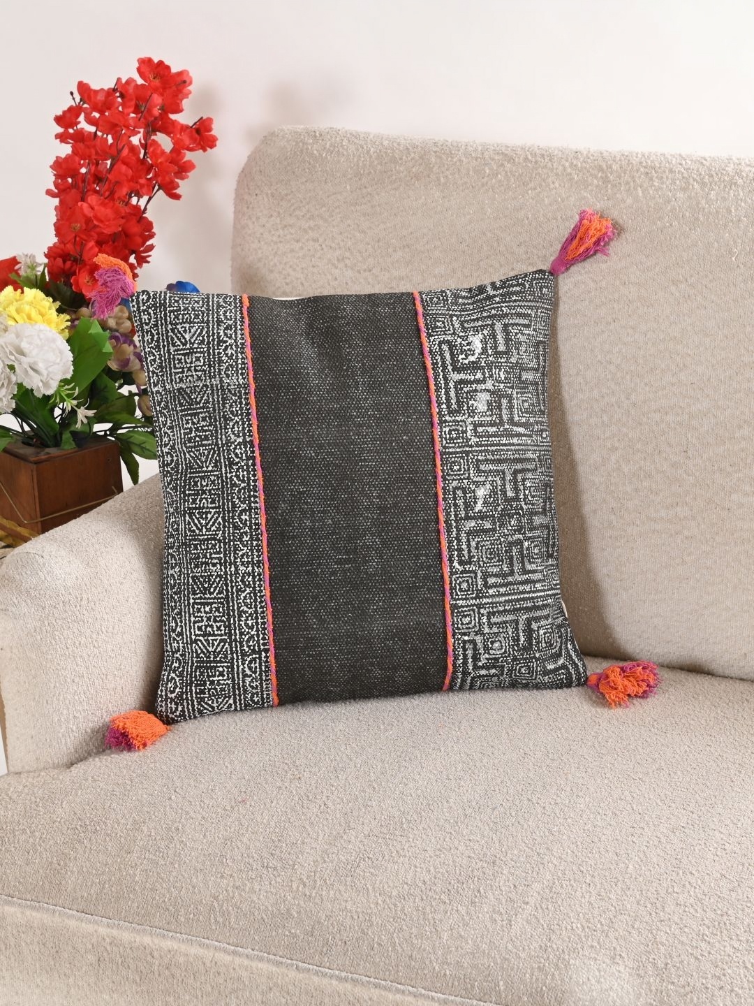 

Art Avenue White & Black Geometric Embroidered Cotton Square Cushion Cover