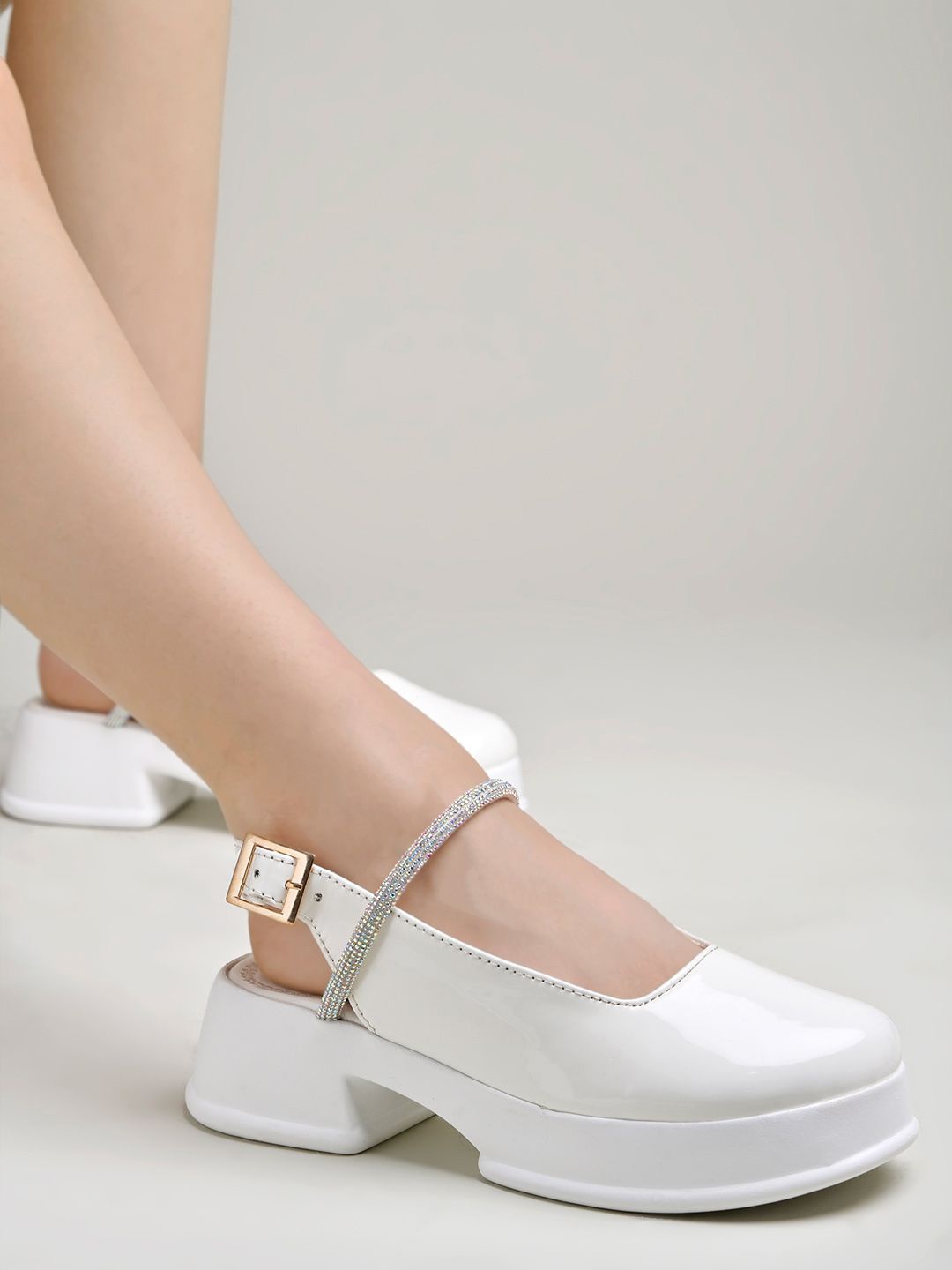 

Shoetopia Block Mary Janes, White