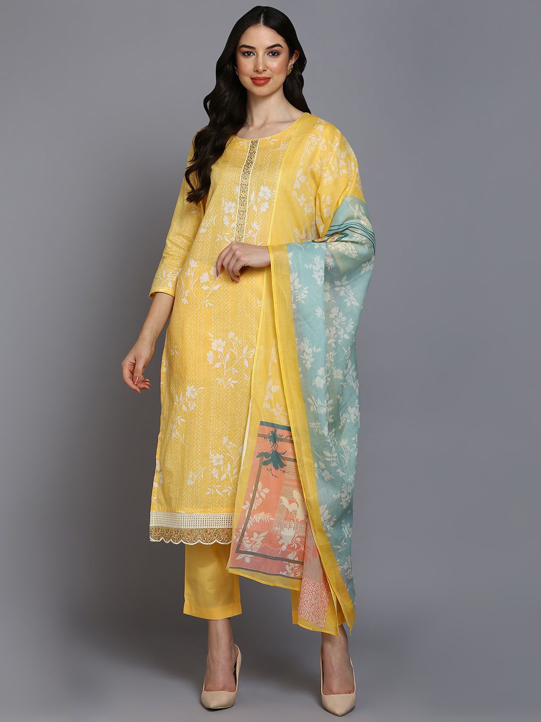 

KALINI Floral Printed Scalloped Three-Quarter Sleeves Kurta With Trousers & Dupatta, Yellow