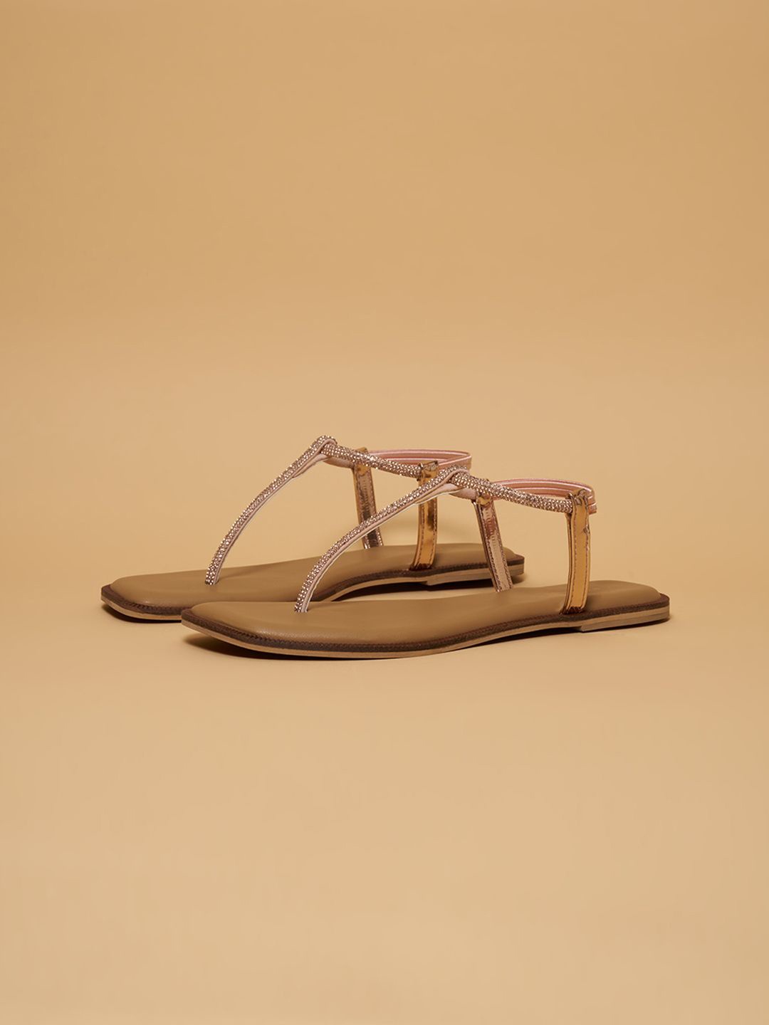 

ERIDANI Women Embellished T-Strap Flats, Beige