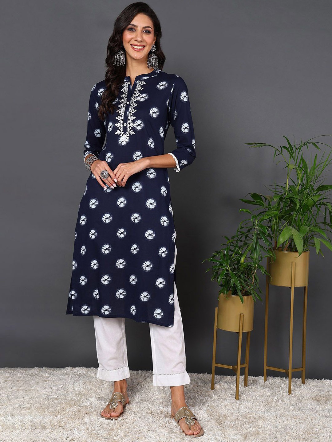 

KALINI Women Geometric Printed Thread Work Kurta, Blue