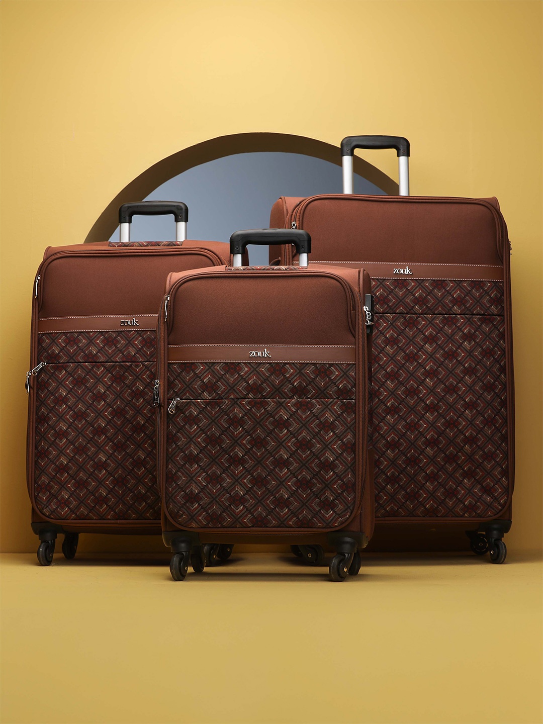 

ZOUK Amritsar Phulkari Set of 3 Avasa Printed Trolley Bags-Cabin, Medium & Large, Maroon