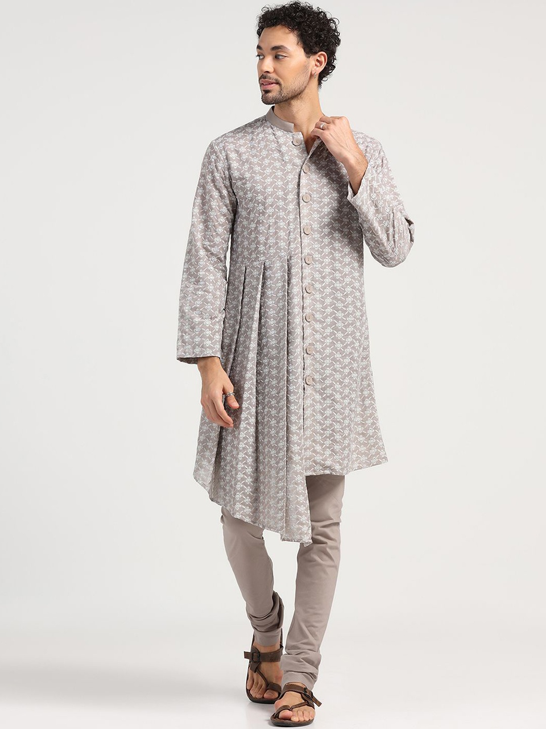 

LELA Men Geometric Striped Flared Sleeves Thread Work Kurta, Taupe