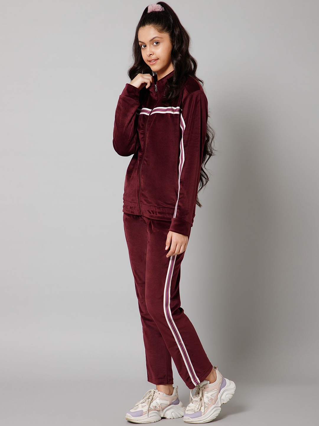 

Alan Jones Girls Tracksuits, Maroon