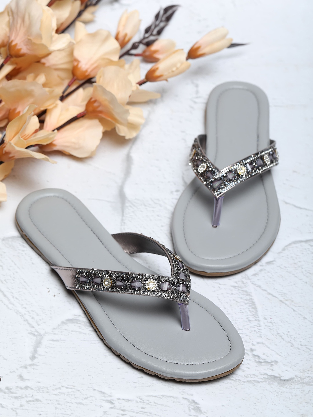 

FABBMATE Embellished Open Toe T-Strap Flats, Grey