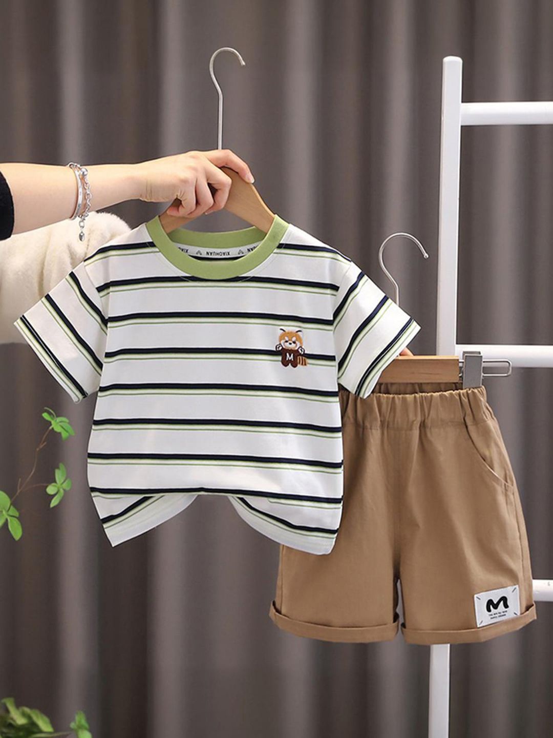 

INCLUD Boys Striped T-shirt With Short, White