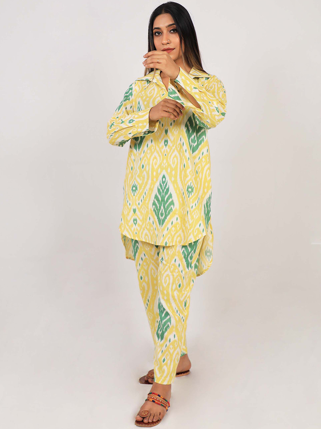 

HUE & HIDE Printed Pure Cotton Collar Neck Kurti With Palazzo Co-Ords, Yellow