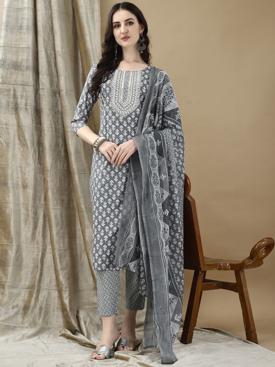 

KALINI Ethnic Motifs Printed Regular Thread Work Kurta with Trousers & With Dupatta, Grey