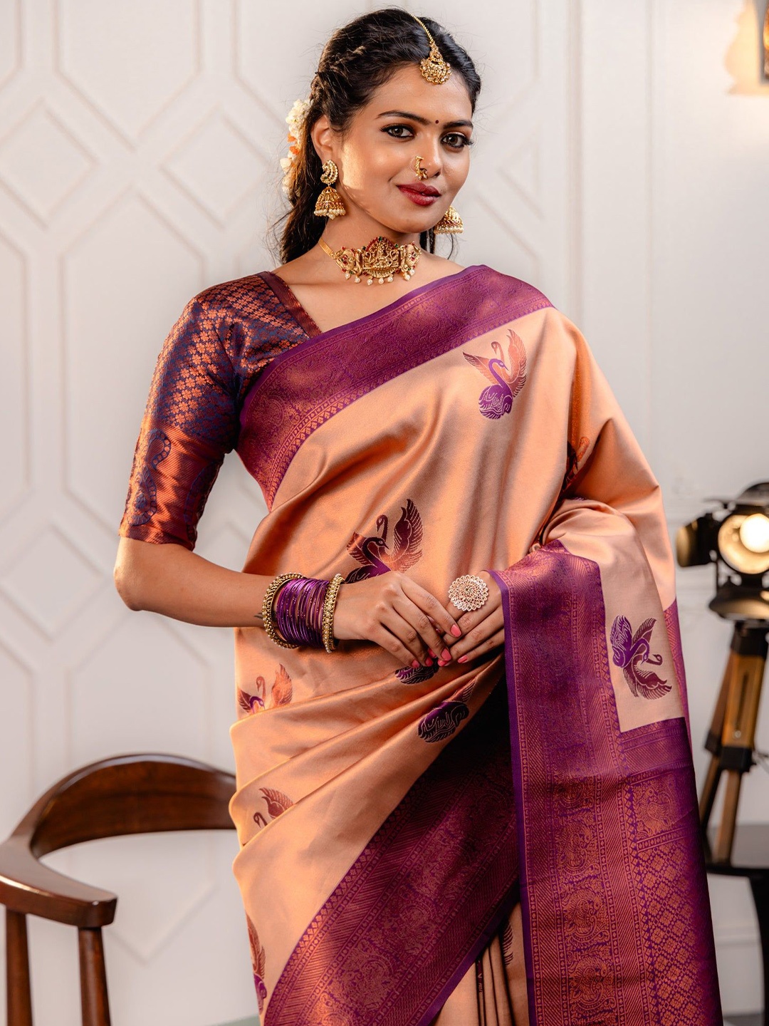 

RASVRITI Woven Design Zari Banarasi Saree, Purple