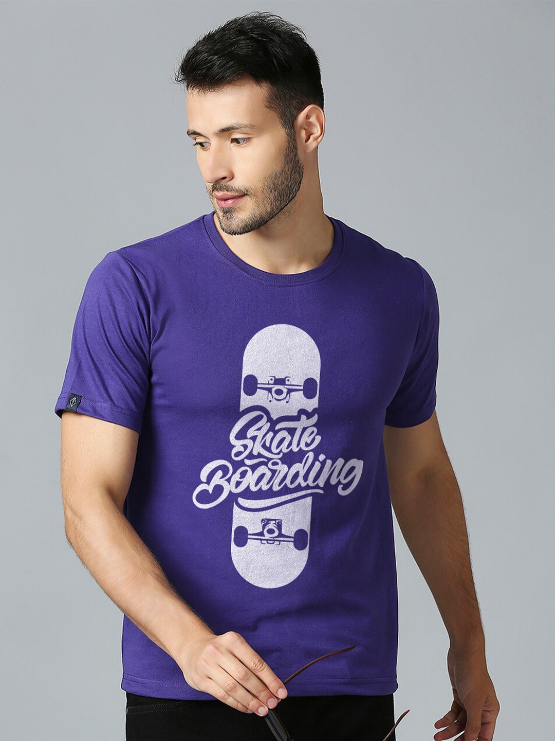 

MOD ECRU Unisex Printed V-Neck Applique T-shirt, Purple