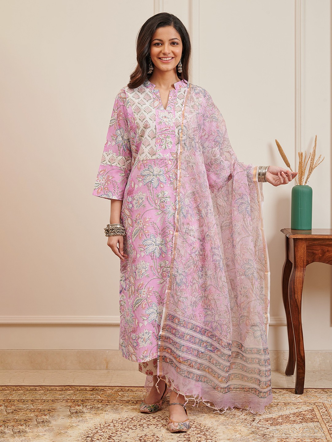 

Tahiliya Printed Cotton Dupatta, Pink