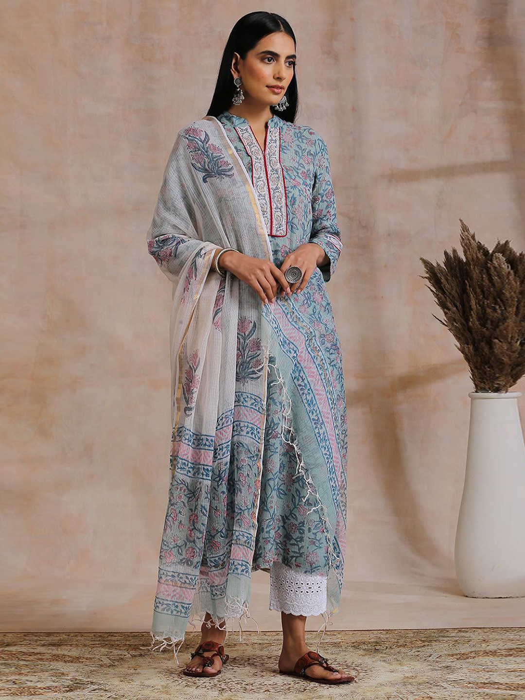 

Tahiliya Ethnic Motifs Printed Tasselled Cotton Dupatta, Blue