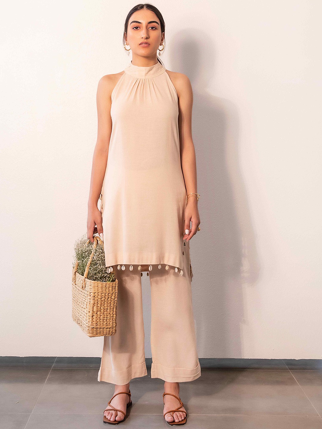 

Seeaash Halter Neck Linen Straight Kurta With Palazzo, Beige
