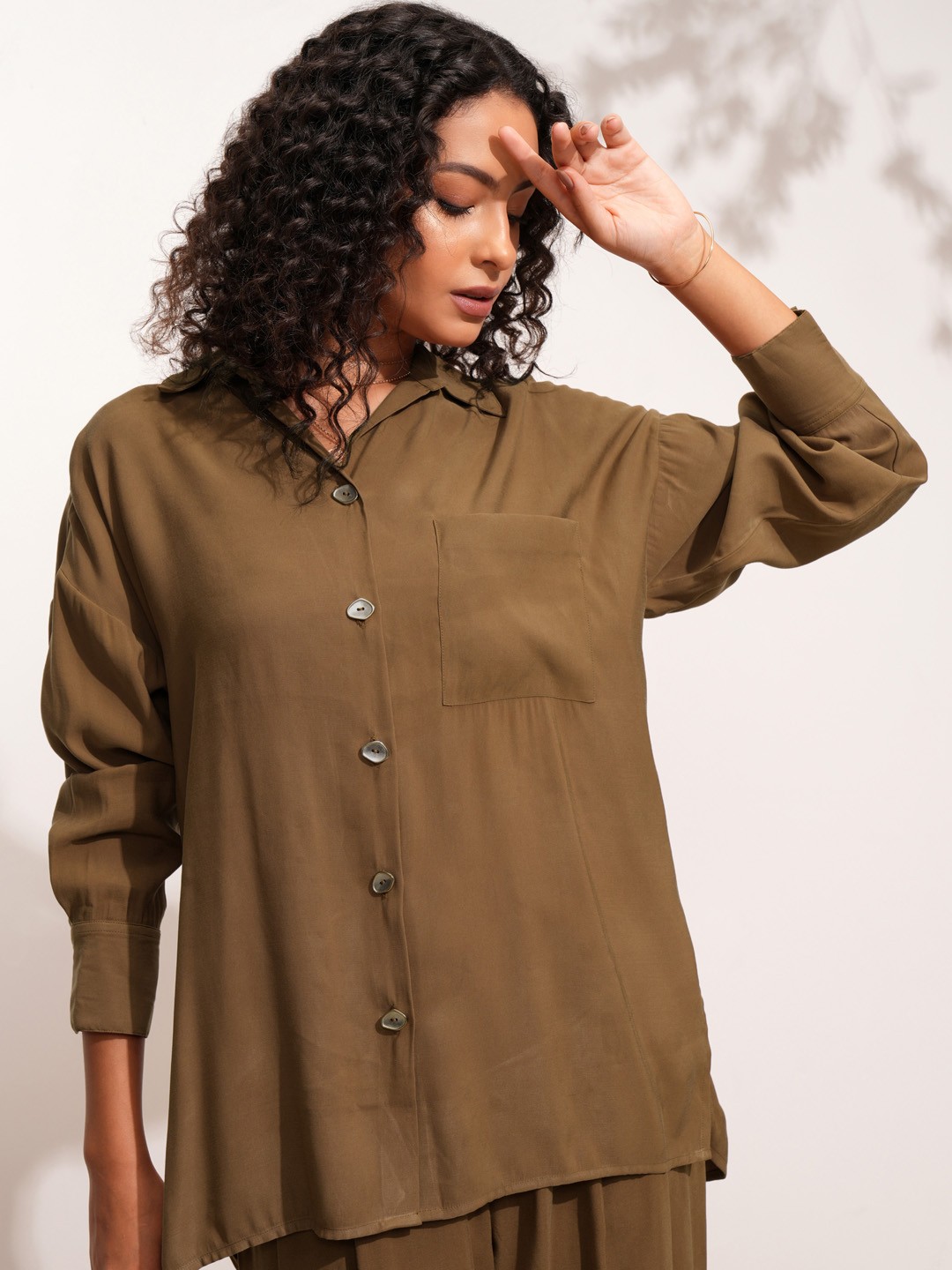 

ESPYR By Tokyo Talkies Women Solid Drop Shoulder Relaxed Fit Shirt, Brown