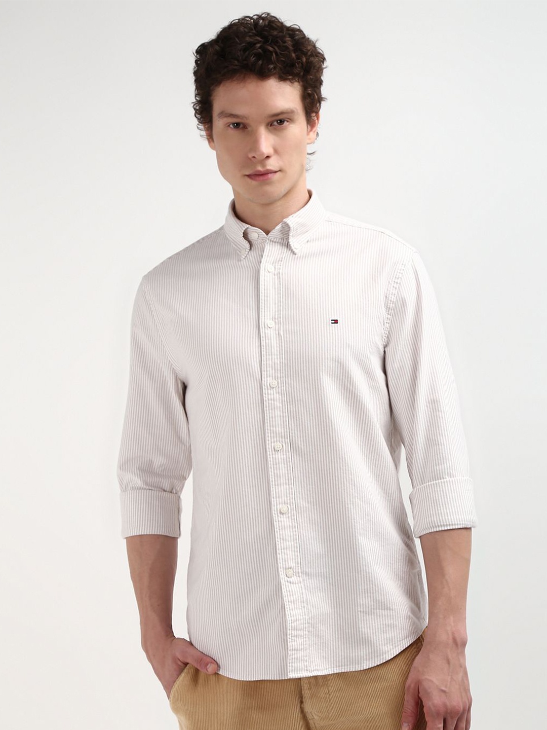 

Tommy Hilfiger Men Solid Cotton Opaque Casual Shirt, White