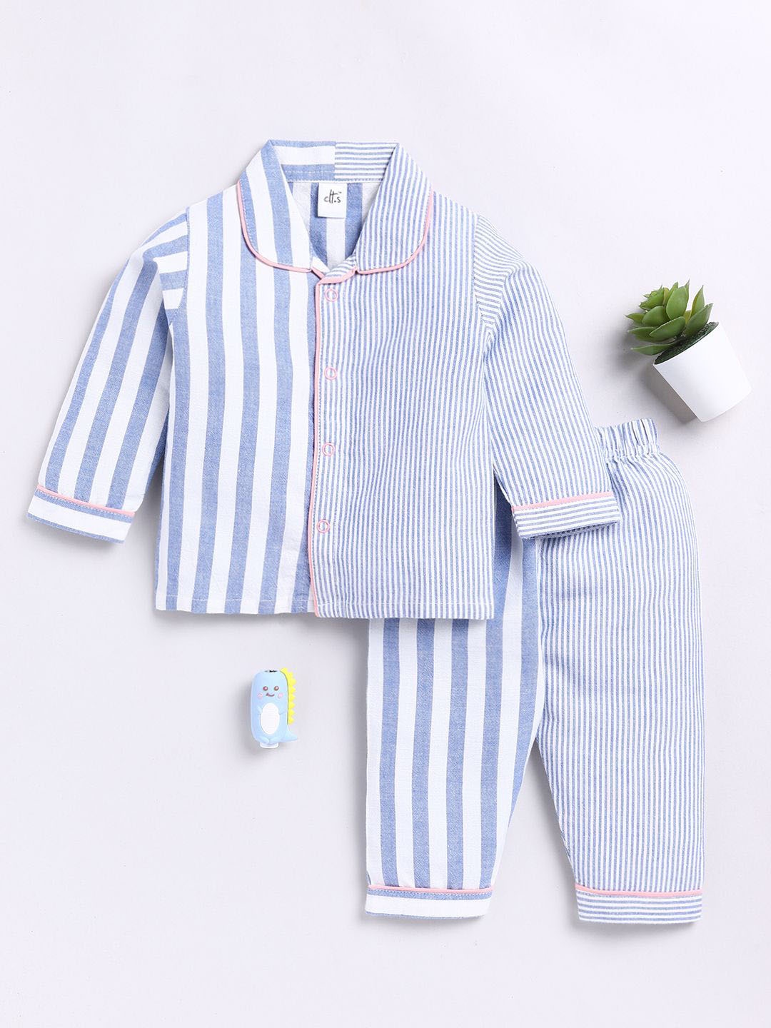 

Clt.s Unisex Vertical Striped Peter Pan Collar Pure Cotton Shirt With Pyjamas, Blue