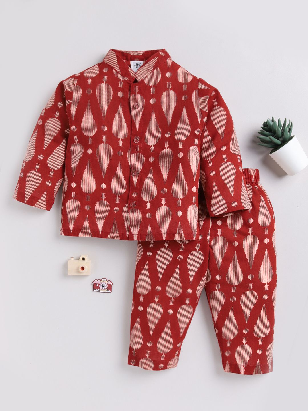 

Clt.s Kids Ethnic Motifs Printed Pure Cotton Shirt With Pyjamas, Red