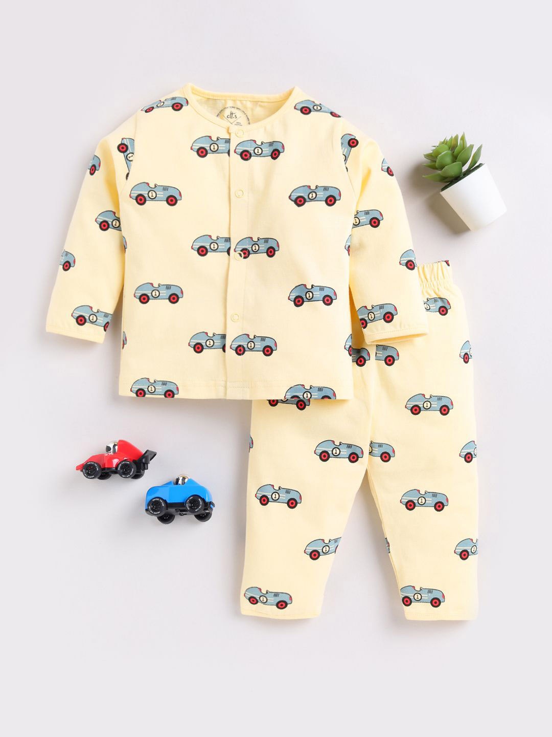 

Clt.s Unisex Kids Printed Pure Cotton Night suit, Yellow