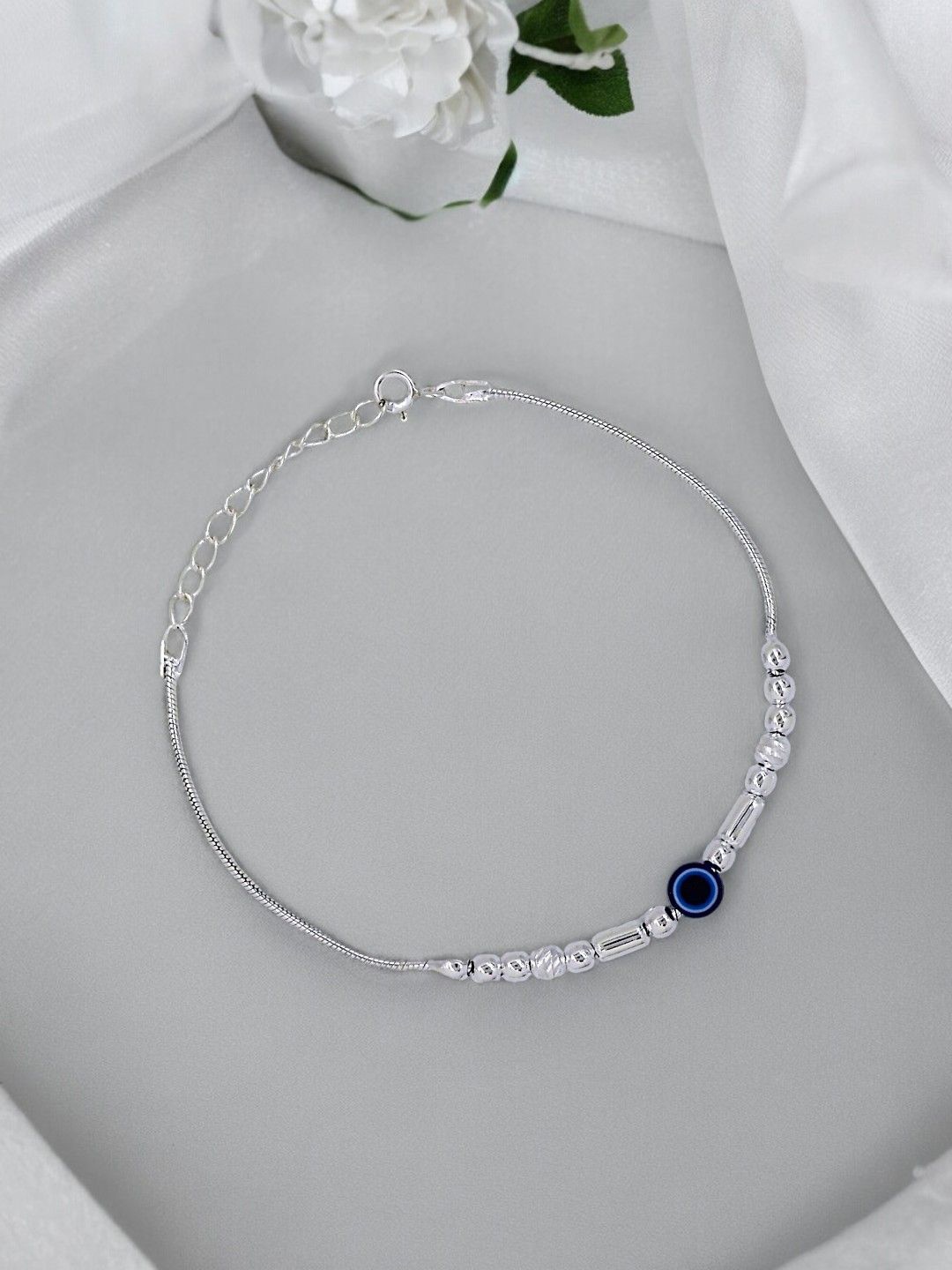 

Taraash 925 Sterling Silver-Plated Beaded Link Bracelet