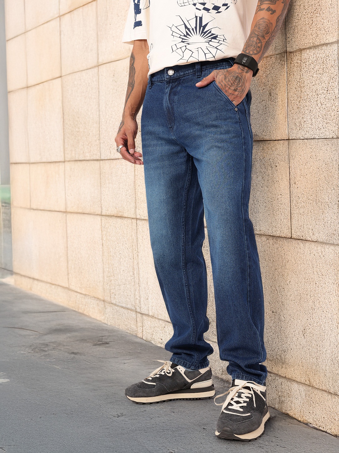

Kook N Keech Men Street Cool Slouchy Fit Light Fade Jeans, Blue