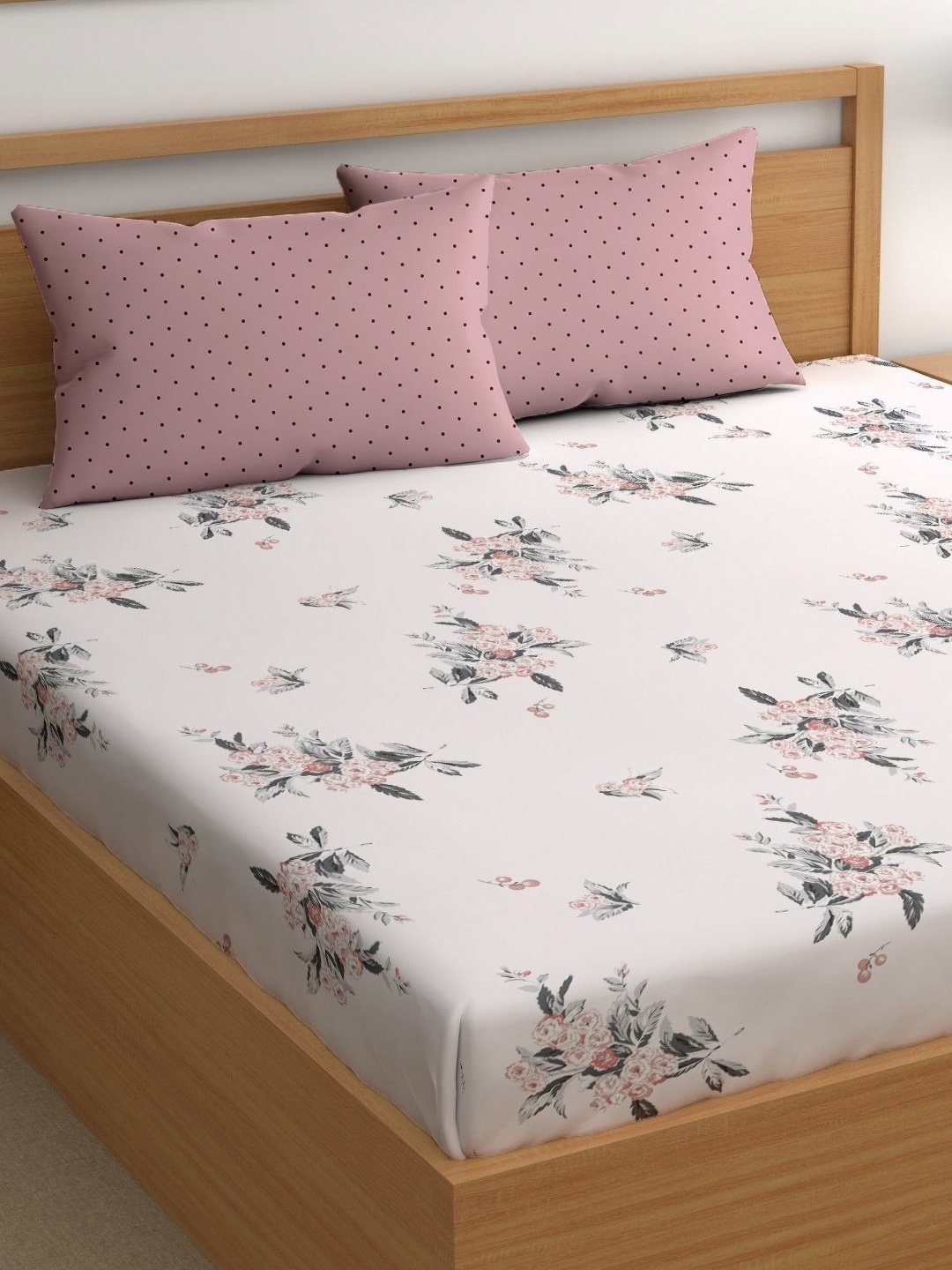 

CHHAVI INDIA Pink & White Floral 210 TC Double King Bedsheet With 2 Pillow Covers