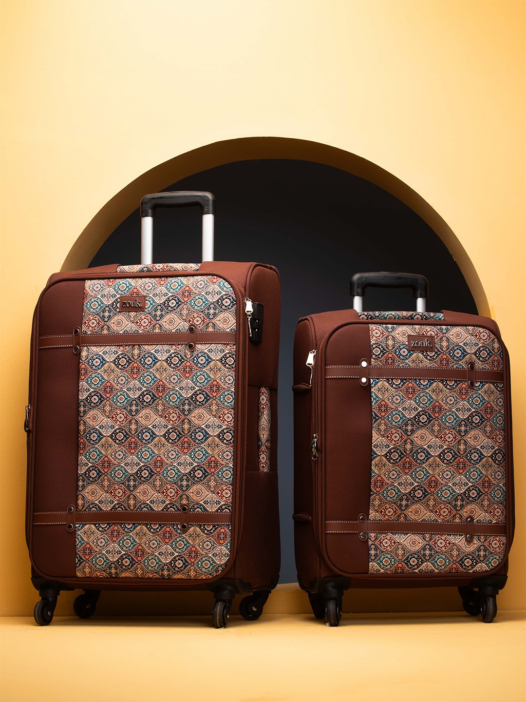 

ZOUK Jammu Kaleen Set of 2 Cabin & Medium Saira Trolley Bags, Brown
