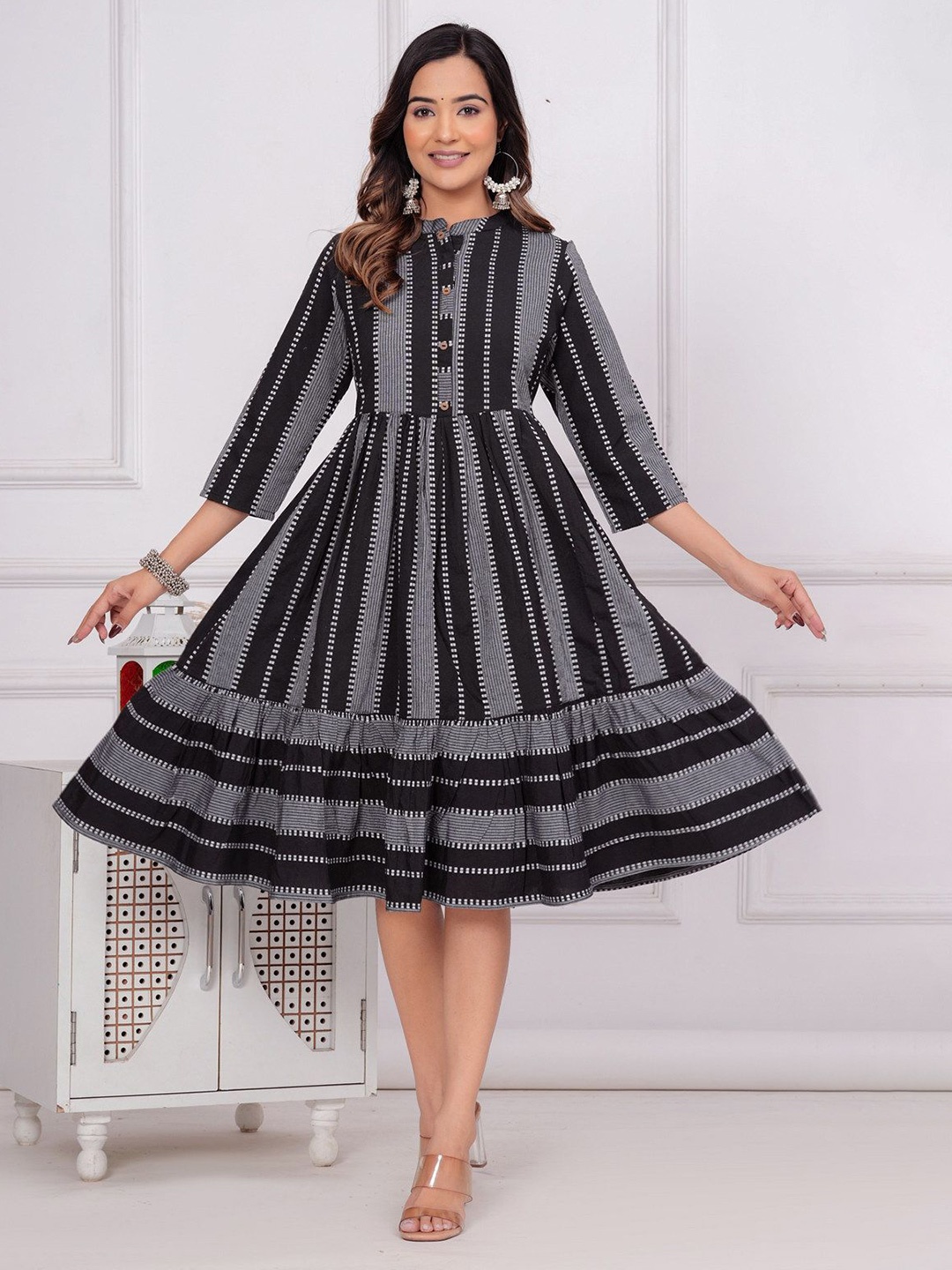 

SARAI CREATIONS Women Print Applique Fit & Flare Ethnic Dress, Black