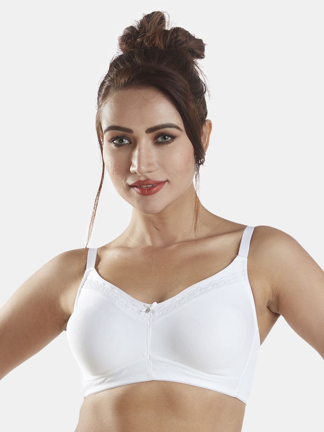 

Dazzle Full Coverage Non Padded All Day Comfort Minimizer Bra, White