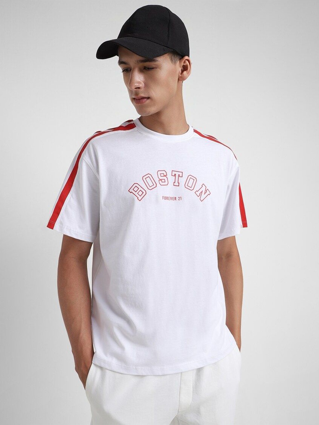 

FOREVER 21 Men Typography T-shirt, White