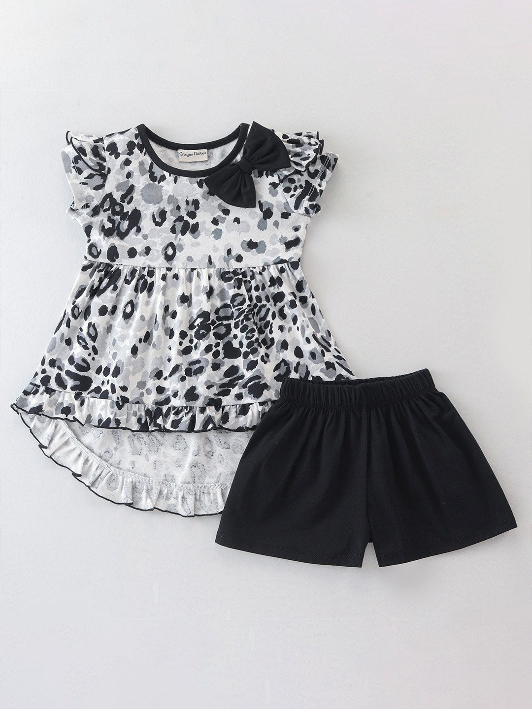 

CrayonFlakes Girls Printed Top With Shorts, Off white