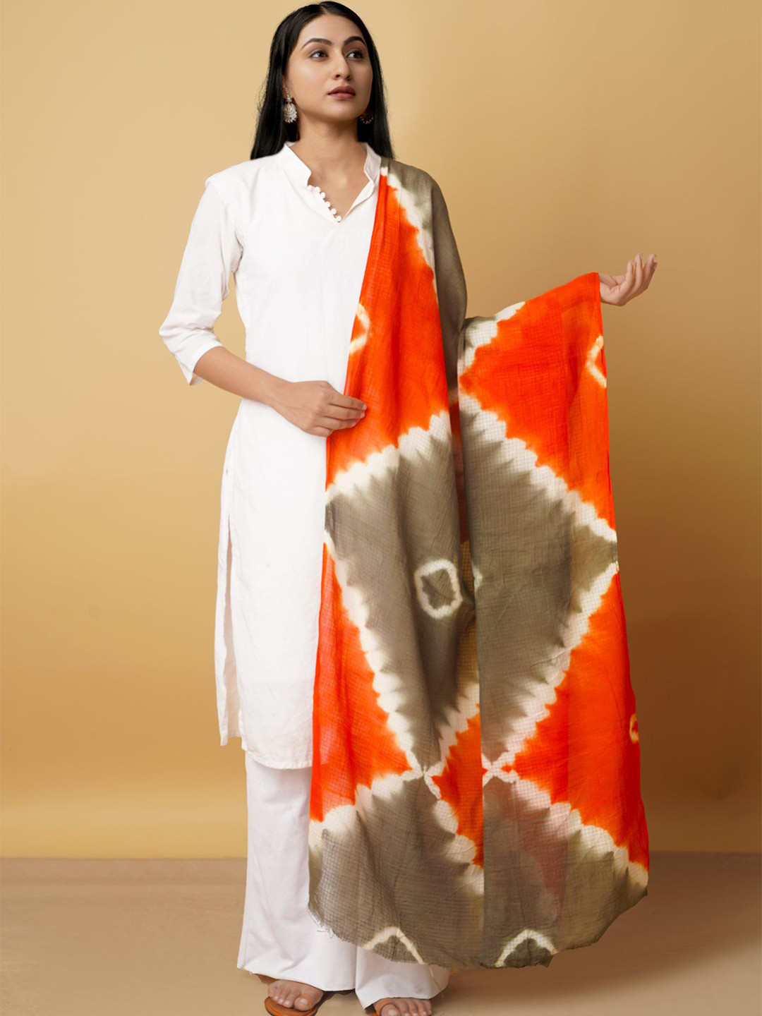 

Unnati Silks Dyed Pure Cotton Tie and Dye Dupatta, Red