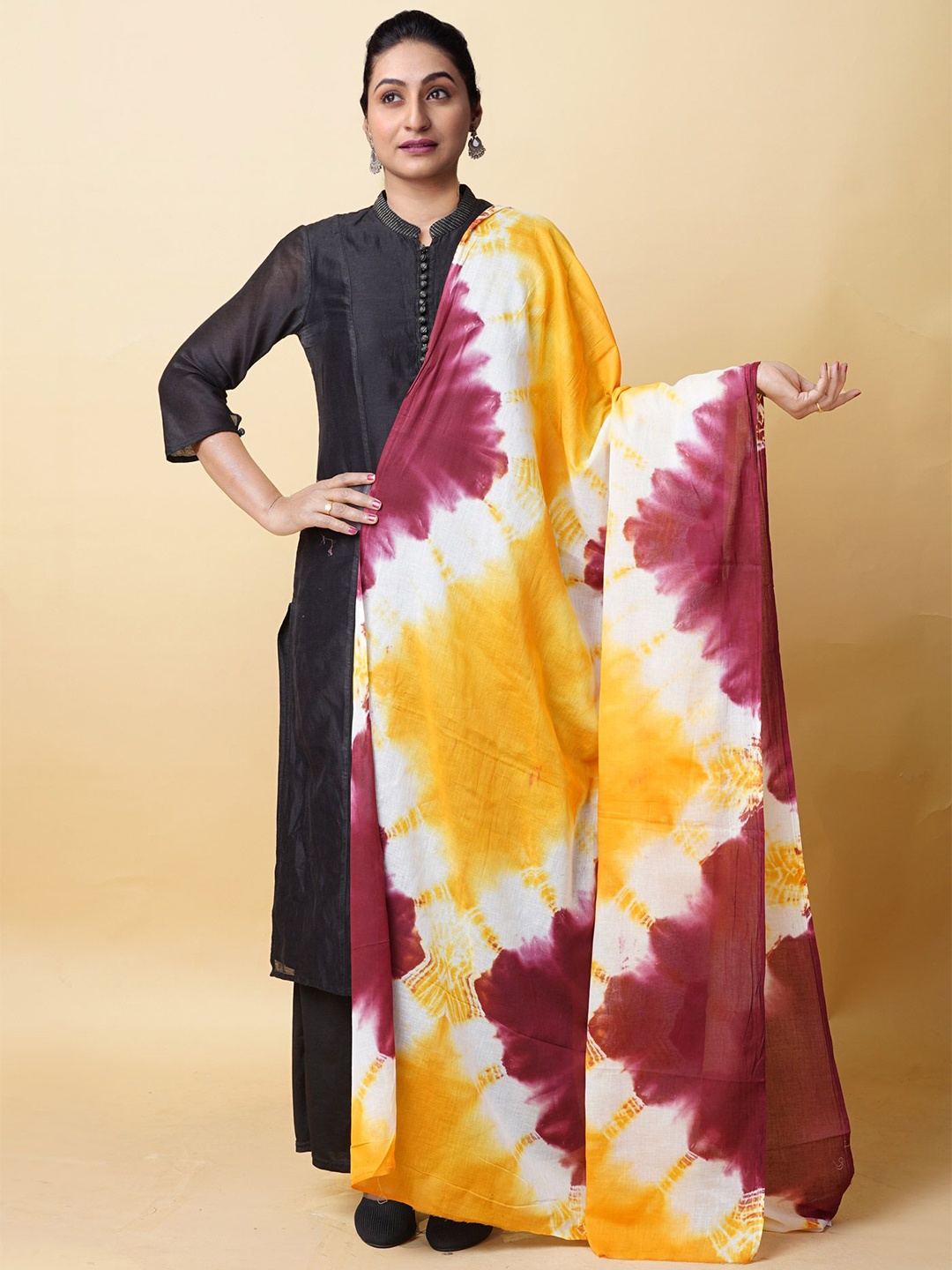 

Unnati Silks Tie And Dye Shibori Printed Cotton Dupatta, Yellow